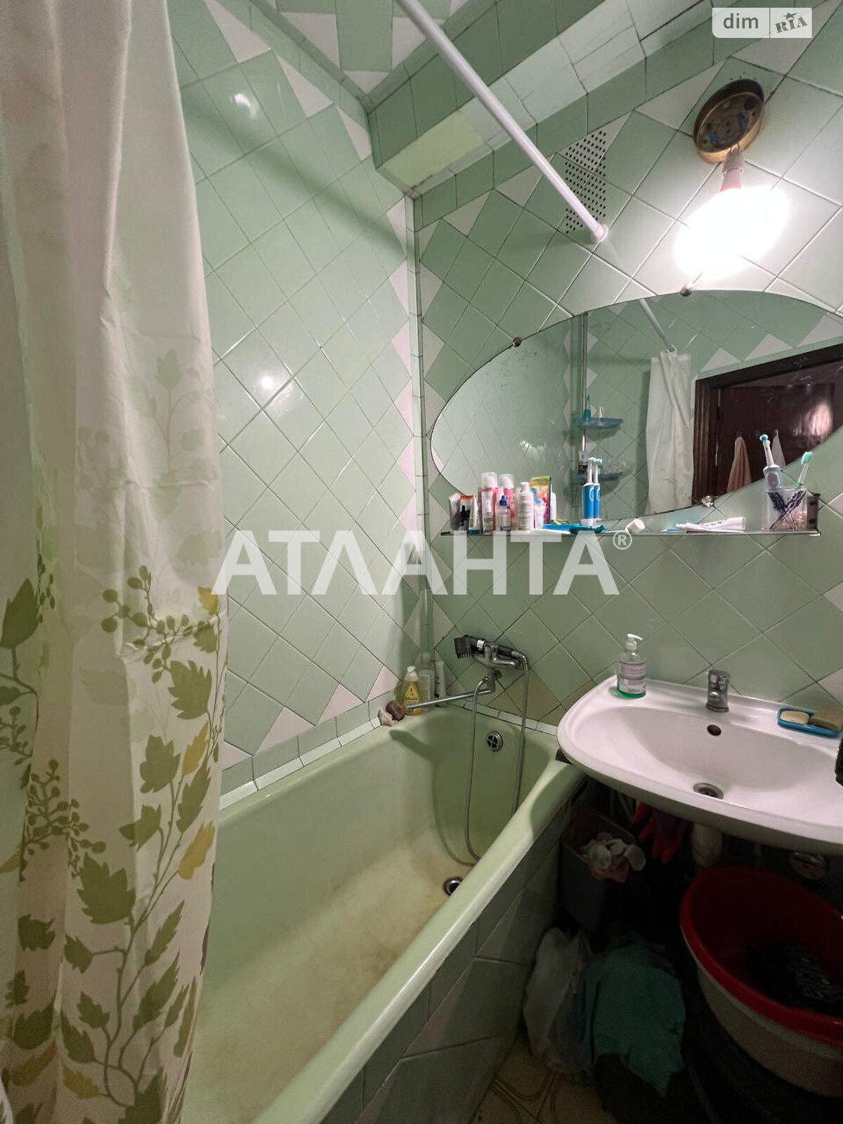 Продажа трехкомнатной квартиры в Одессе, на ул. Алексея Вадатурского, район Хаджибейский фото 1