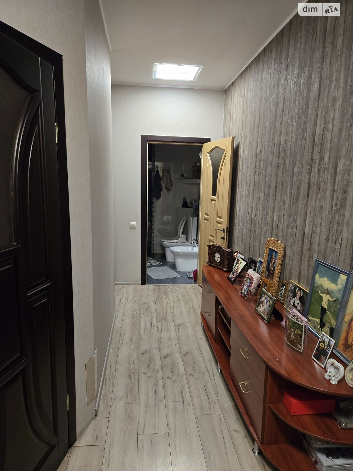 Продаж п`ятикімнатної квартири в Одесі, на вул. Мечникова, район Хаджибейський фото 1 Продаж п`ятикімнатної квартири в Одесі, на вул. Мечникова, район Хаджибейський фото 1