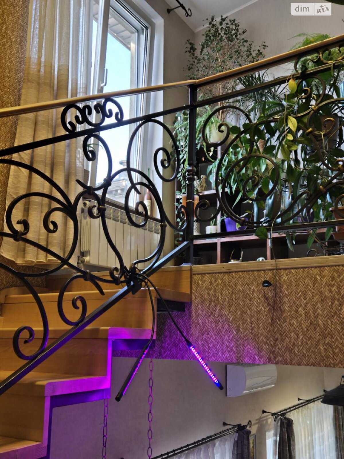 Продаж п`ятикімнатної квартири в Одесі, на вул. Мечникова, район Хаджибейський фото 1 Продаж п`ятикімнатної квартири в Одесі, на вул. Мечникова, район Хаджибейський фото 1