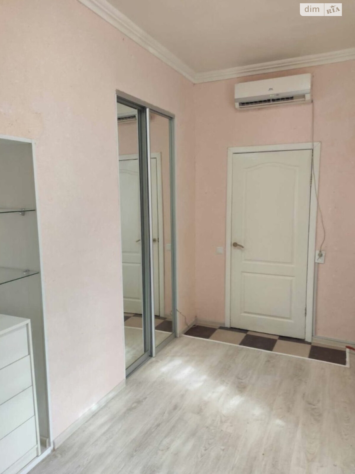 Продажа однокомнатной квартиры в Одессе, на ул. Мечникова, район Хаджибейский фото 1 Продажа однокомнатной квартиры в Одессе, на ул. Мечникова, район Хаджибейский фото 1