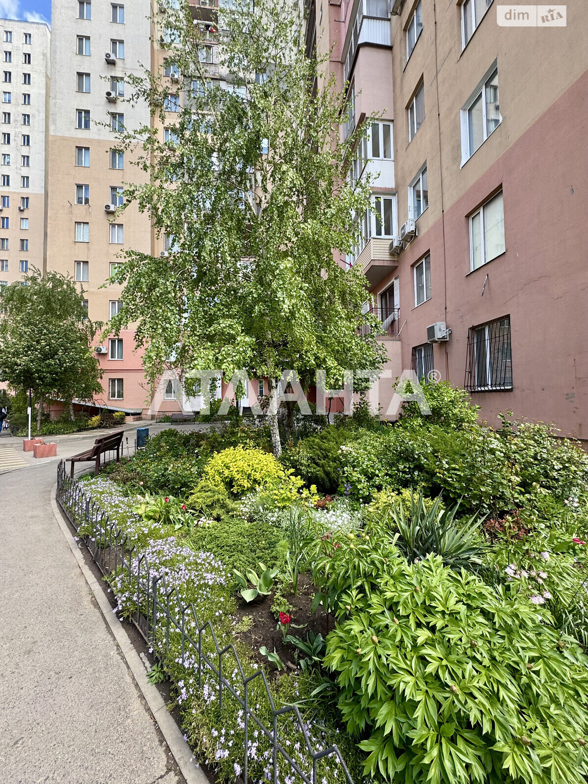 Продажа двухкомнатной квартиры в Одессе, на ул. Михаила Грушевского, район Хаджибейский фото 1 Продажа двухкомнатной квартиры в Одессе, на ул. Михаила Грушевского, район Хаджибейский фото 1