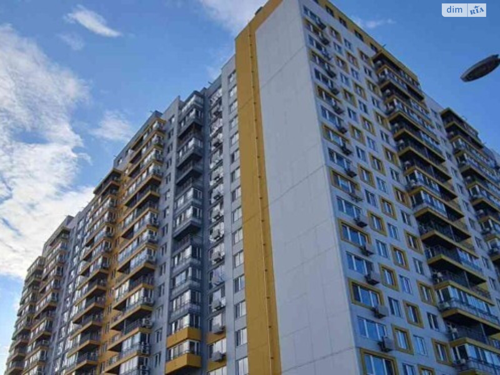 Продажа трехкомнатной квартиры в Одессе, на ул. Михайловская 8, район Хаджибейский фото 1