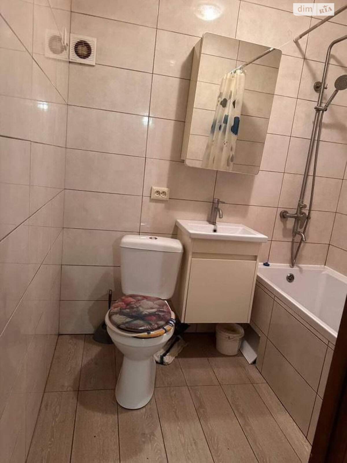 Продаж двокімнатної квартири в Одесі, на вул. Разумовська, район Хаджибейський фото 1 Продаж двокімнатної квартири в Одесі, на вул. Разумовська, район Хаджибейський фото 1