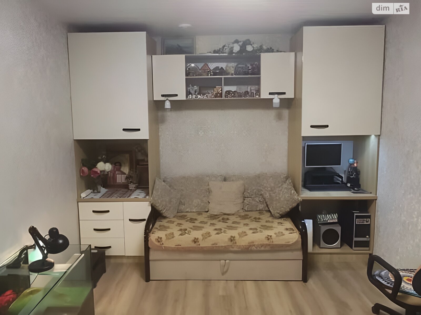 Продаж двокімнатної квартири в Одесі, на вул. Середня, район Хаджибейський фото 1 Продаж двокімнатної квартири в Одесі, на вул. Середня, район Хаджибейський фото 1