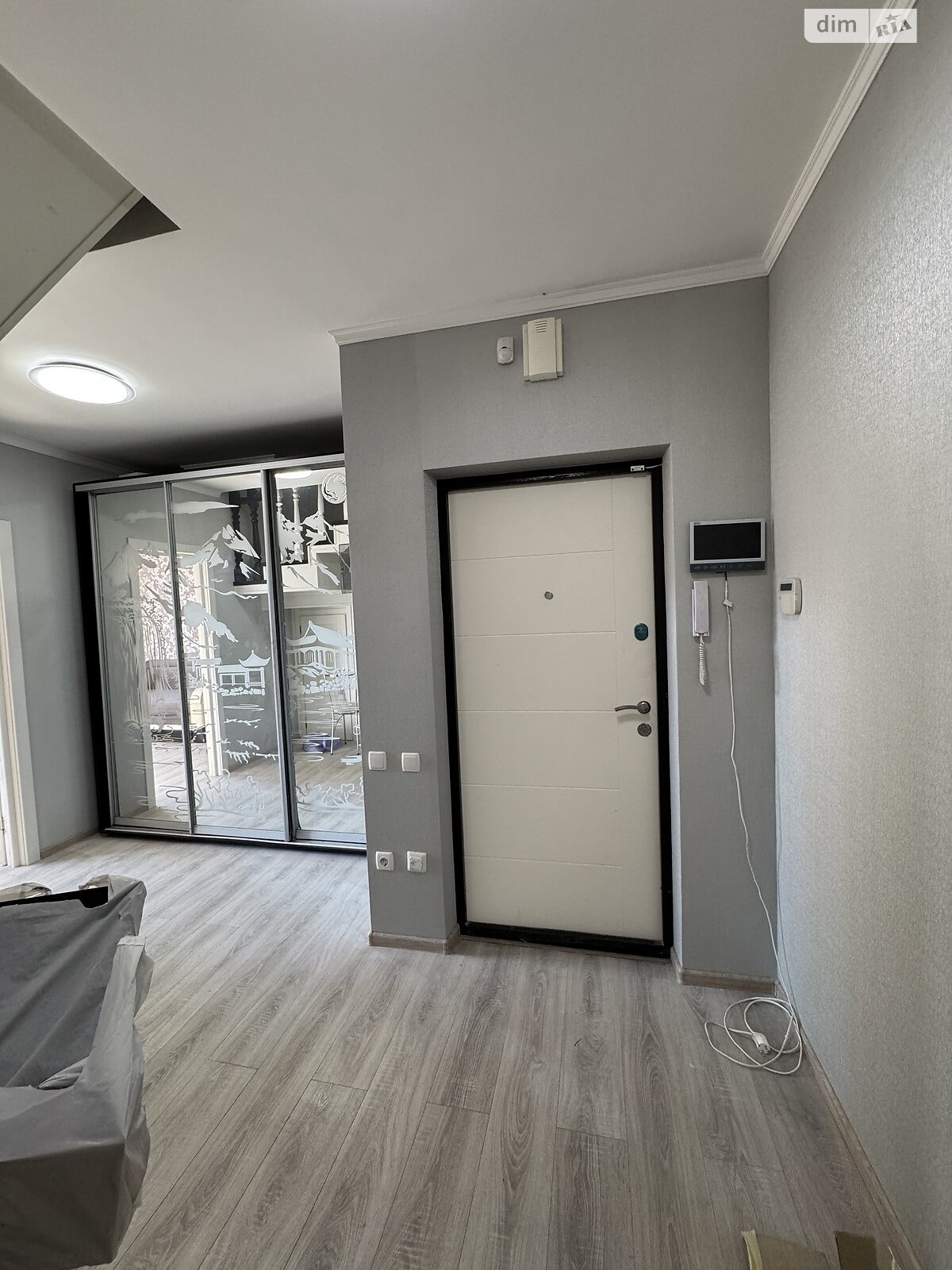 Продаж чотирикімнатної квартири в Одесі, на вул. Середня 24 корпус 4, район Хаджибейський фото 1 Продаж чотирикімнатної квартири в Одесі, на вул. Середня 24 корпус 4, район Хаджибейський фото 1