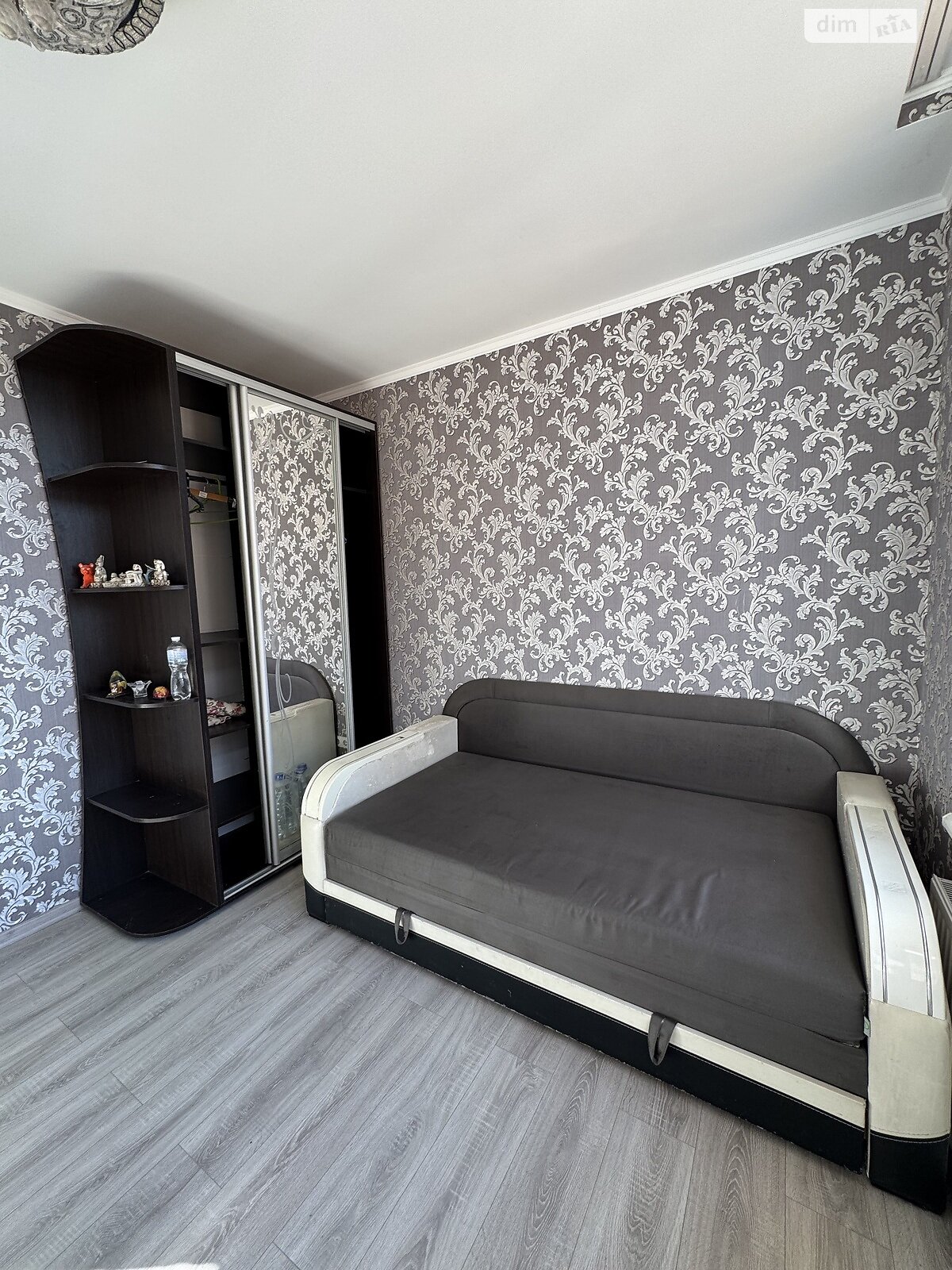 Продаж чотирикімнатної квартири в Одесі, на вул. Середня 24 корпус 4, район Хаджибейський фото 1 Продаж чотирикімнатної квартири в Одесі, на вул. Середня 24 корпус 4, район Хаджибейський фото 1