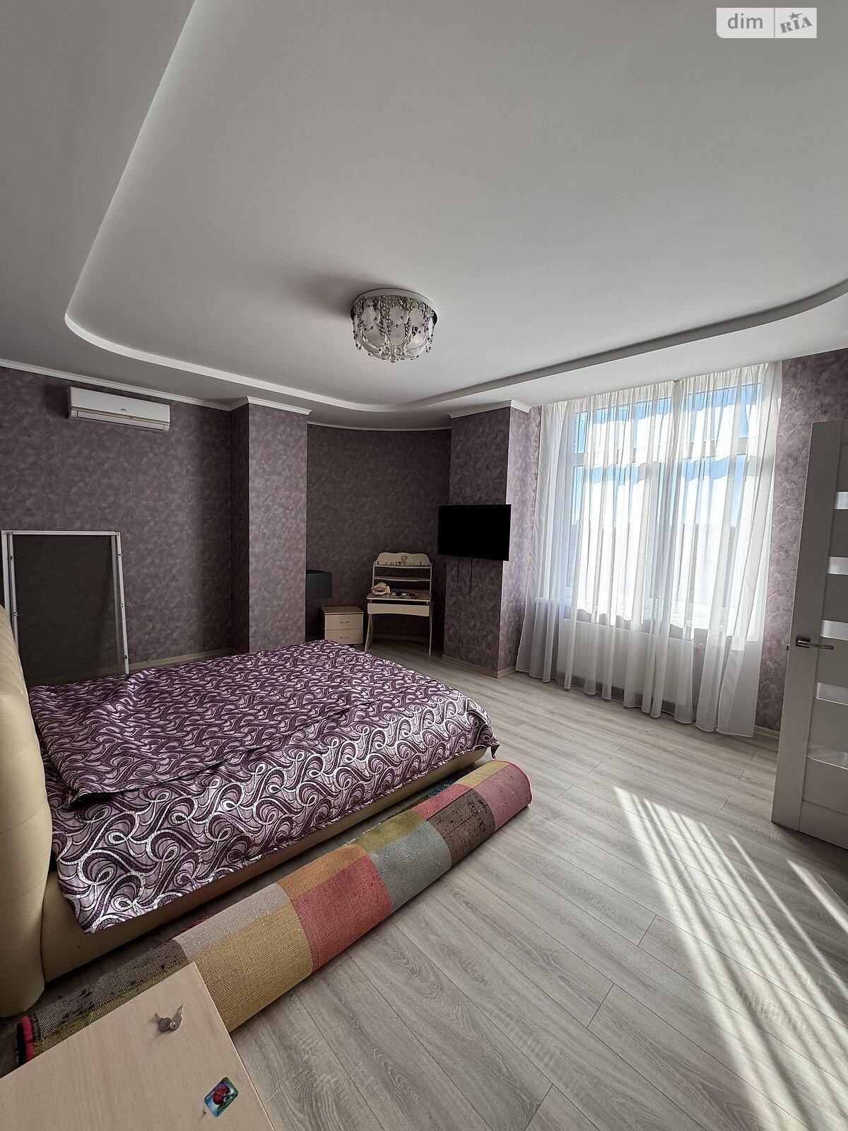 Продаж чотирикімнатної квартири в Одесі, на вул. Середня 24 корпус 4, район Хаджибейський фото 1 Продаж чотирикімнатної квартири в Одесі, на вул. Середня 24 корпус 4, район Хаджибейський фото 1