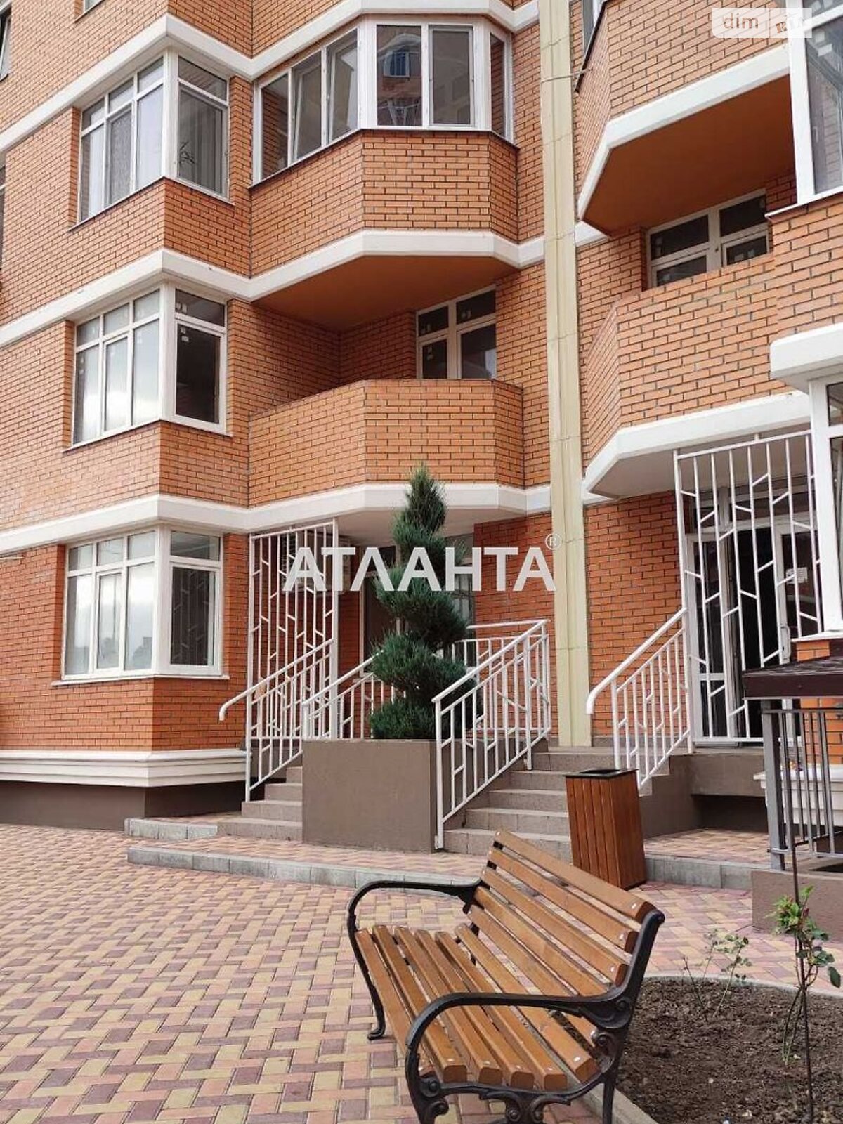 Продажа трехкомнатной квартиры в Одессе, на дор. Овидиопольская, район Хаджибейский фото 1