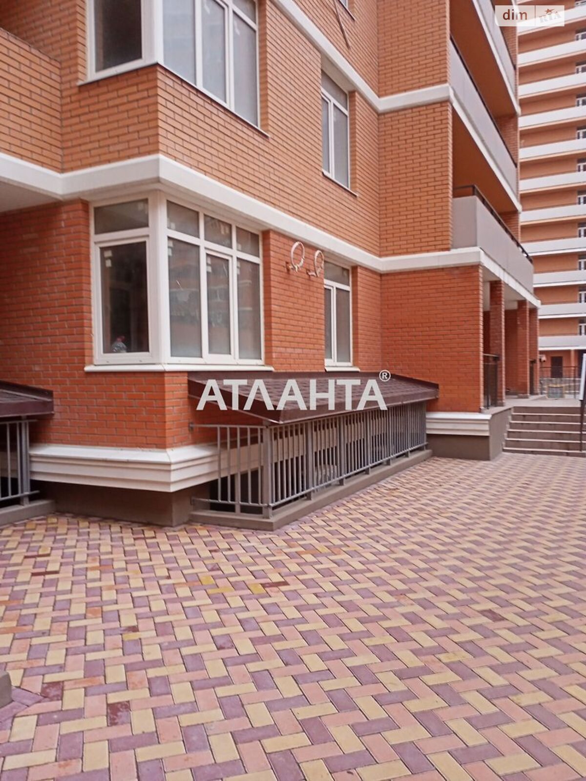 Продажа трехкомнатной квартиры в Одессе, на дор. Овидиопольская, район Хаджибейский фото 1