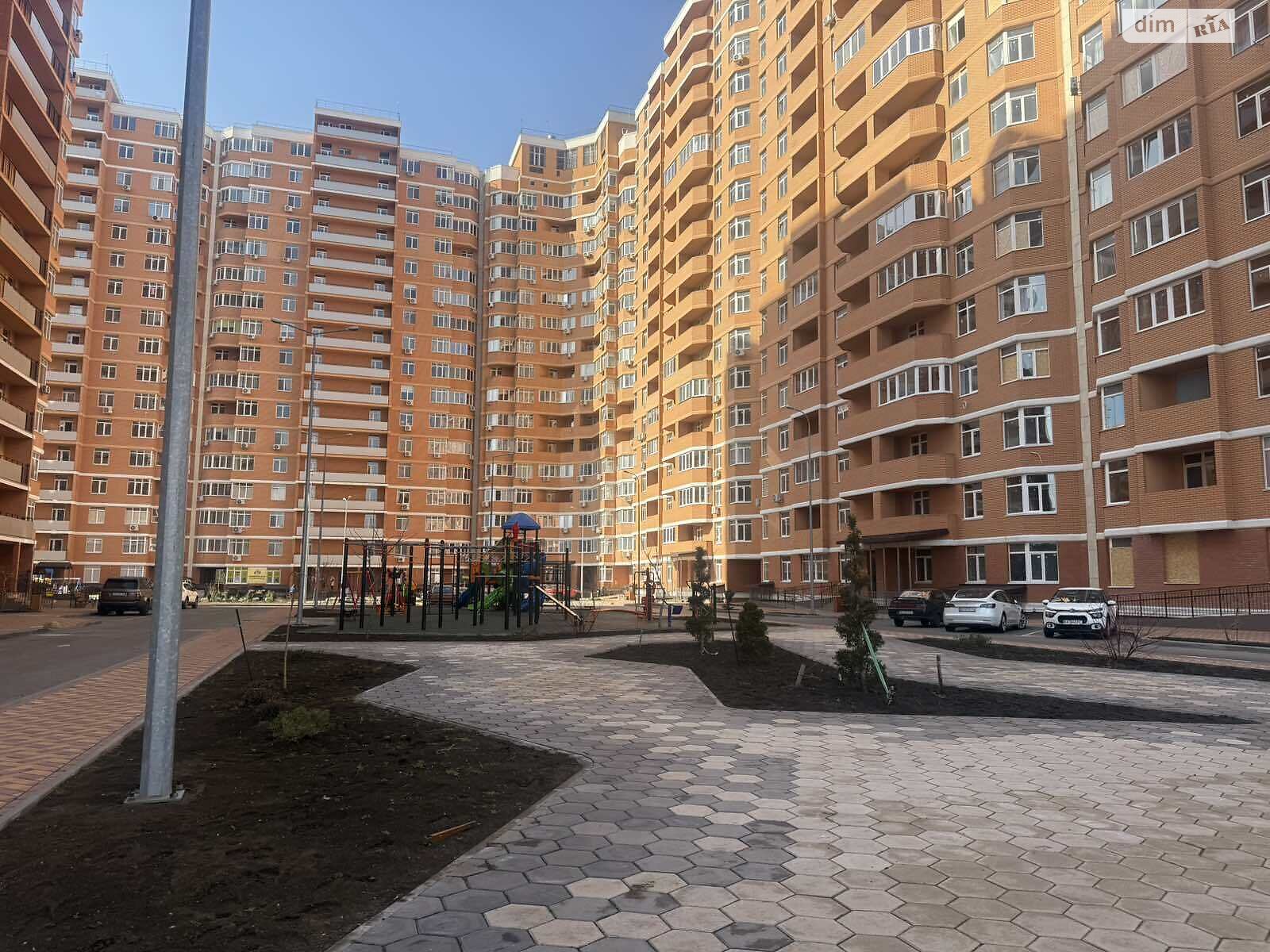 Продаж трикімнатної квартири в Одесі, на дор. Овідіопольська, район Хаджибейський фото 1 Продаж трикімнатної квартири в Одесі, на дор. Овідіопольська, район Хаджибейський фото 1