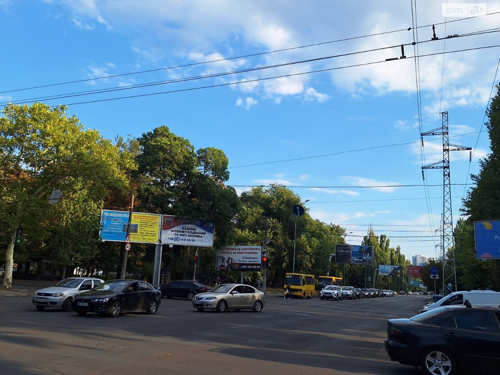 Продаж двокімнатної квартири в Одесі, на просп. Адміральський, район Хаджибейський фото 1 Продаж двокімнатної квартири в Одесі, на просп. Адміральський, район Хаджибейський фото 1