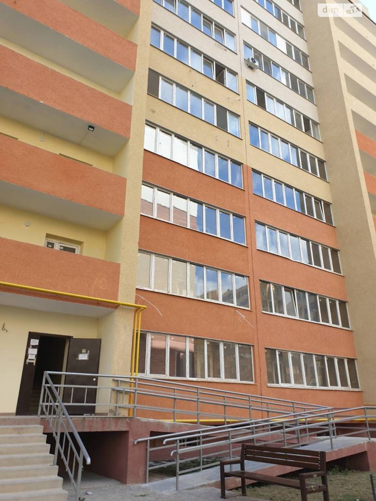 Продажа трехкомнатной квартиры в Одессе, на ул. Шота Руставели 1, район Хаджибейский фото 1 Продажа трехкомнатной квартиры в Одессе, на ул. Шота Руставели 1, район Хаджибейский фото 1