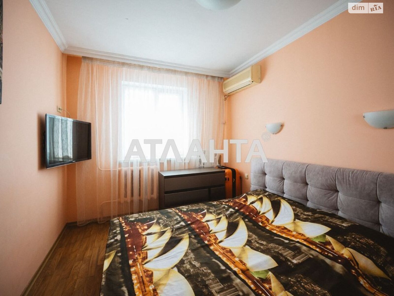 Продаж трикімнатної квартири в Одесі, на вул. Скворцова, район Хаджибейський фото 1 Продаж трикімнатної квартири в Одесі, на вул. Скворцова, район Хаджибейський фото 1