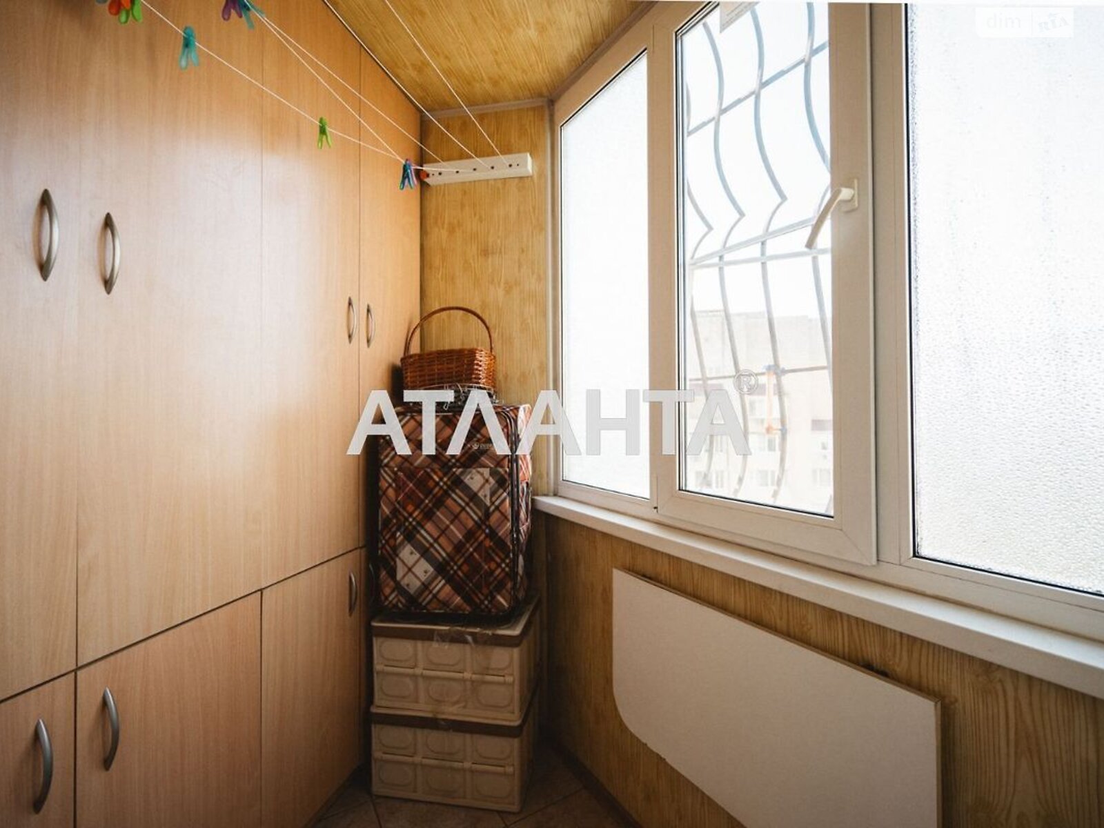 Продаж трикімнатної квартири в Одесі, на вул. Скворцова, район Хаджибейський фото 1 Продаж трикімнатної квартири в Одесі, на вул. Скворцова, район Хаджибейський фото 1
