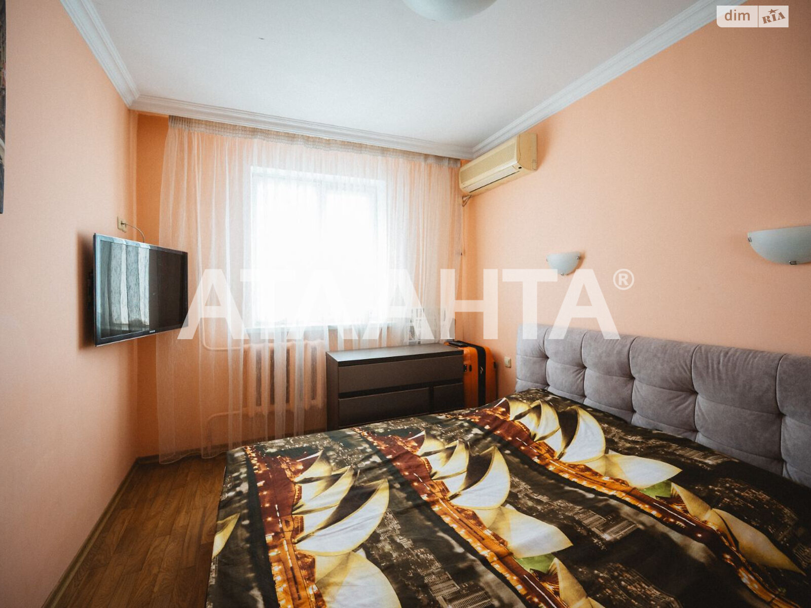 Продаж трикімнатної квартири в Одесі, на вул. Скворцова, район Хаджибейський фото 1 Продаж трикімнатної квартири в Одесі, на вул. Скворцова, район Хаджибейський фото 1