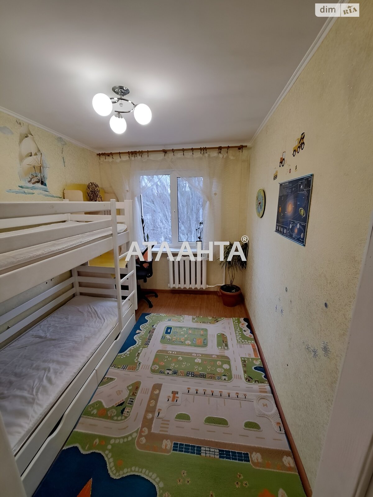 Продаж трикімнатної квартири в Одесі, на вул. Варненська, район Хаджибейський фото 1 Продаж трикімнатної квартири в Одесі, на вул. Варненська, район Хаджибейський фото 1