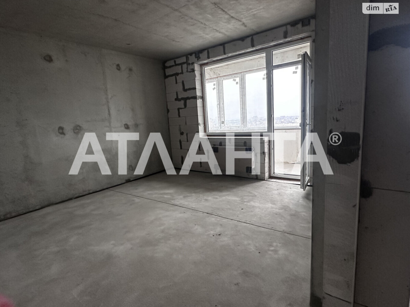 Продаж трикімнатної квартири в Одесі, на вул. Варненська, район Хаджибейський фото 1 Продаж трикімнатної квартири в Одесі, на вул. Варненська, район Хаджибейський фото 1
