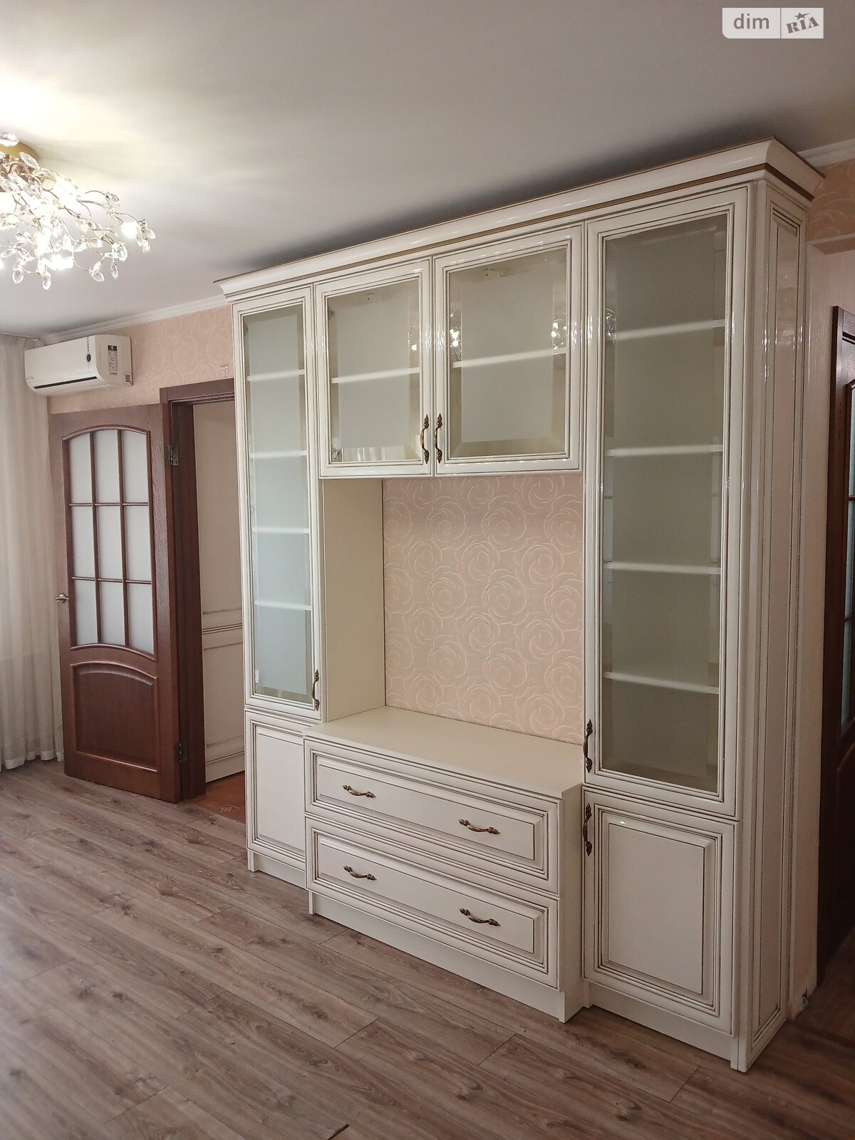 Продаж двокімнатної квартири в Одесі, на вул. Варненська 15, район Хаджибейський фото 1 Продаж двокімнатної квартири в Одесі, на вул. Варненська 15, район Хаджибейський фото 1