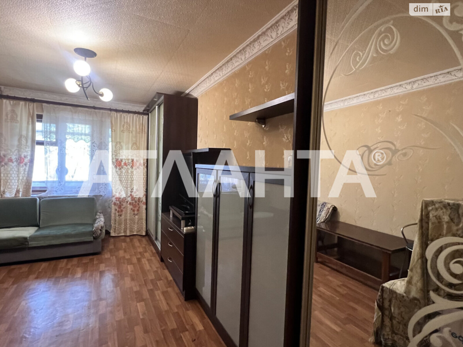 Продажа двухкомнатной квартиры в Одессе, на ул. Варненская, район Хаджибейский фото 1 Продажа двухкомнатной квартиры в Одессе, на ул. Варненская, район Хаджибейский фото 1