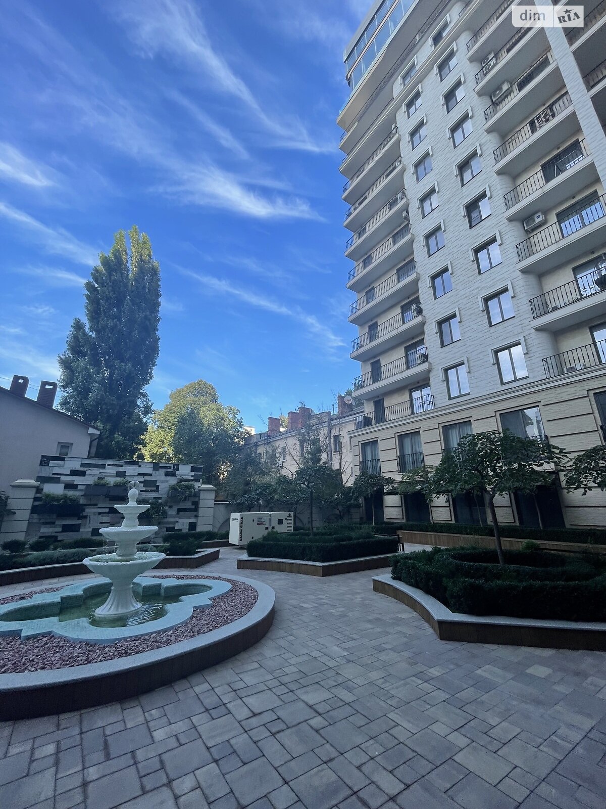 Продажа двухкомнатной квартиры в Одессе, на ул. Морская 8А, фото 1 Продажа двухкомнатной квартиры в Одессе, на ул. Морская 8А, фото 1