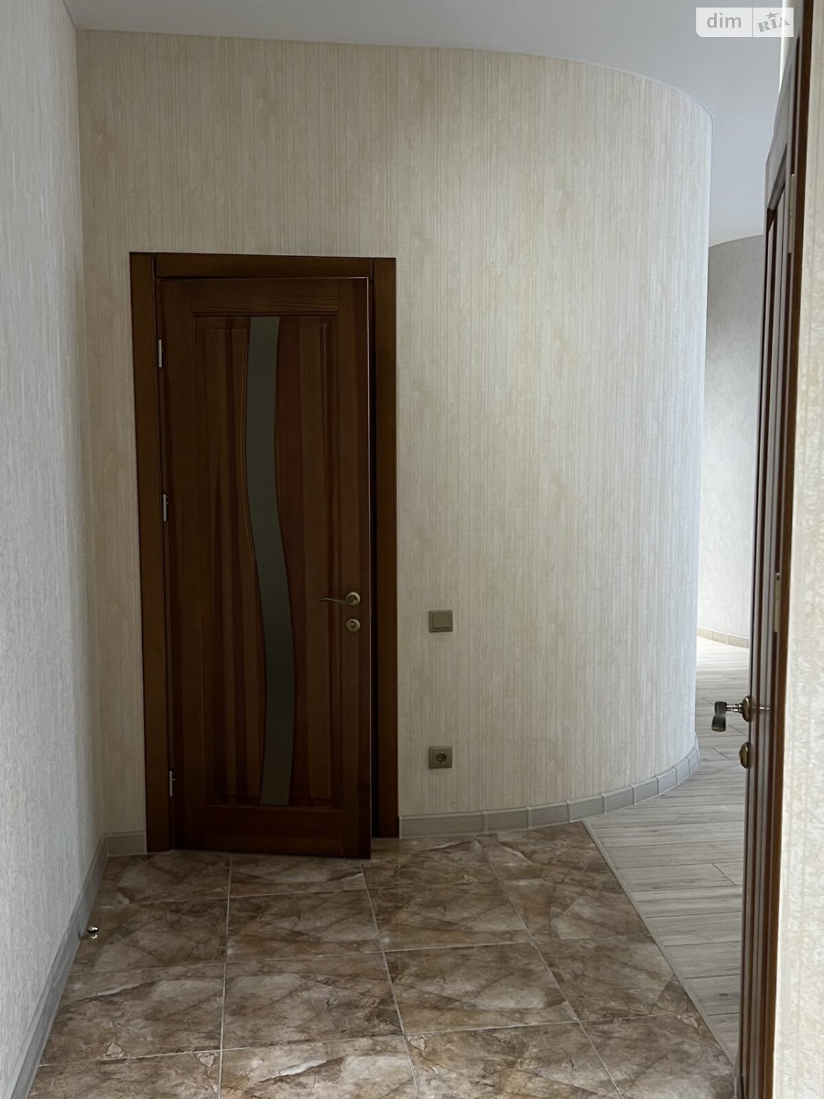 Продаж трикімнатної квартири в Одесі, на вул. Літературна 1А, фото 1 Продаж трикімнатної квартири в Одесі, на вул. Літературна 1А, фото 1