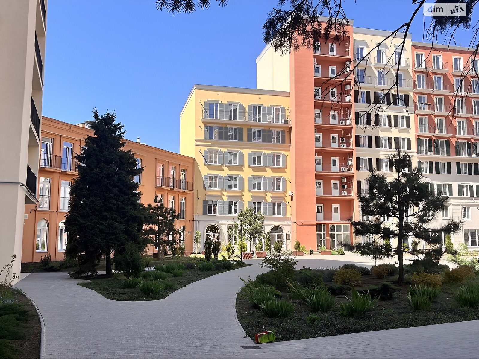 Продажа трехкомнатной квартиры в Одессе, на ул. Инглези, фото 1 Продажа трехкомнатной квартиры в Одессе, на ул. Инглези, фото 1