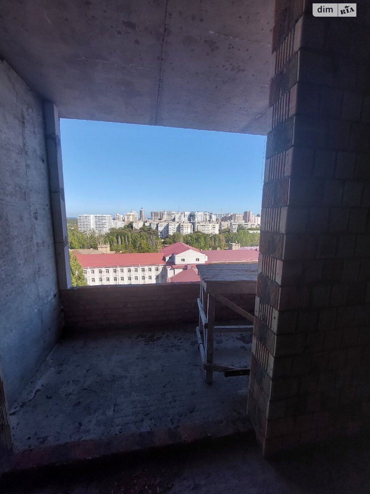 Продажа трехкомнатной квартиры в Одессе, на ул. Ивана Франко 40 корпус 2, район Чубаевка фото 1