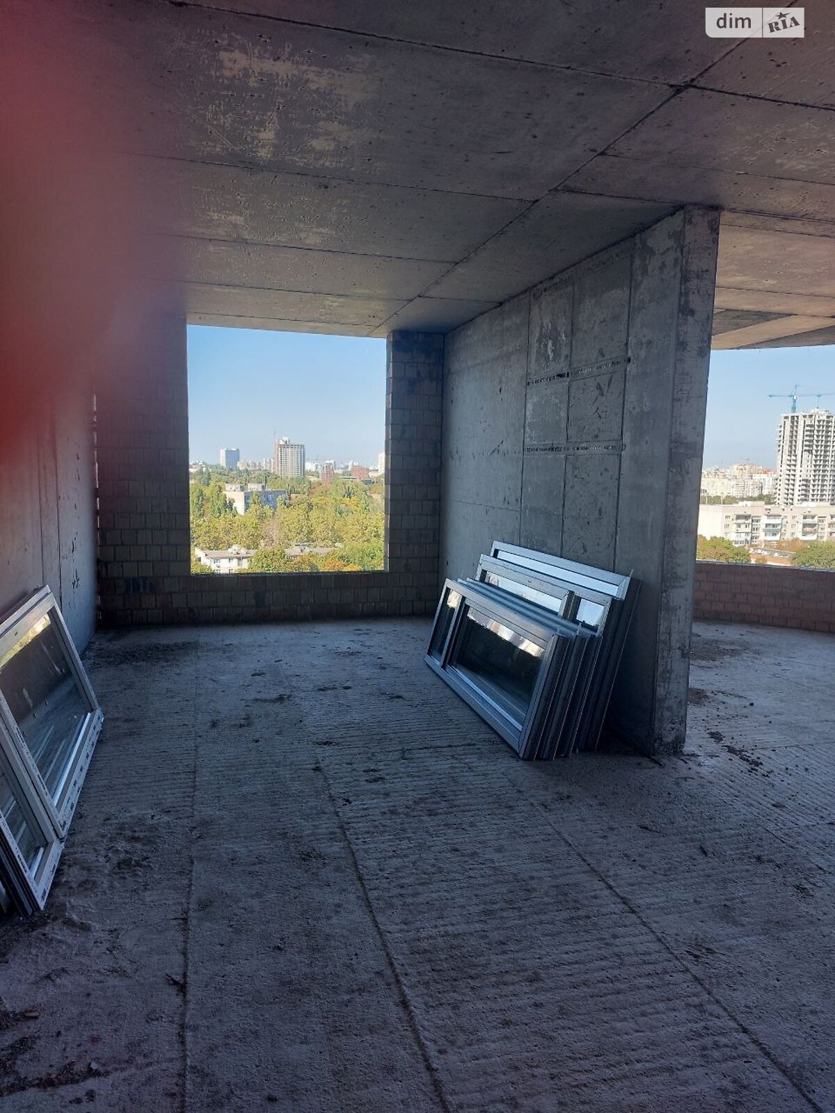 Продажа трехкомнатной квартиры в Одессе, на ул. Ивана Франко 40 корпус 2, район Чубаевка фото 1