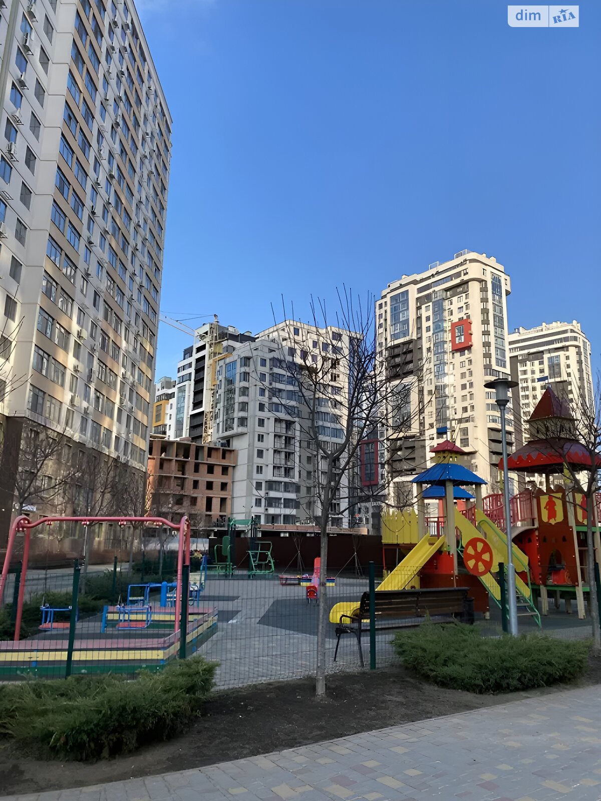 Продаж двокімнатної квартири в Одесі, на вул. Перлинна 1, район Приморський фото 1 Продаж двокімнатної квартири в Одесі, на вул. Перлинна 1, район Приморський фото 1