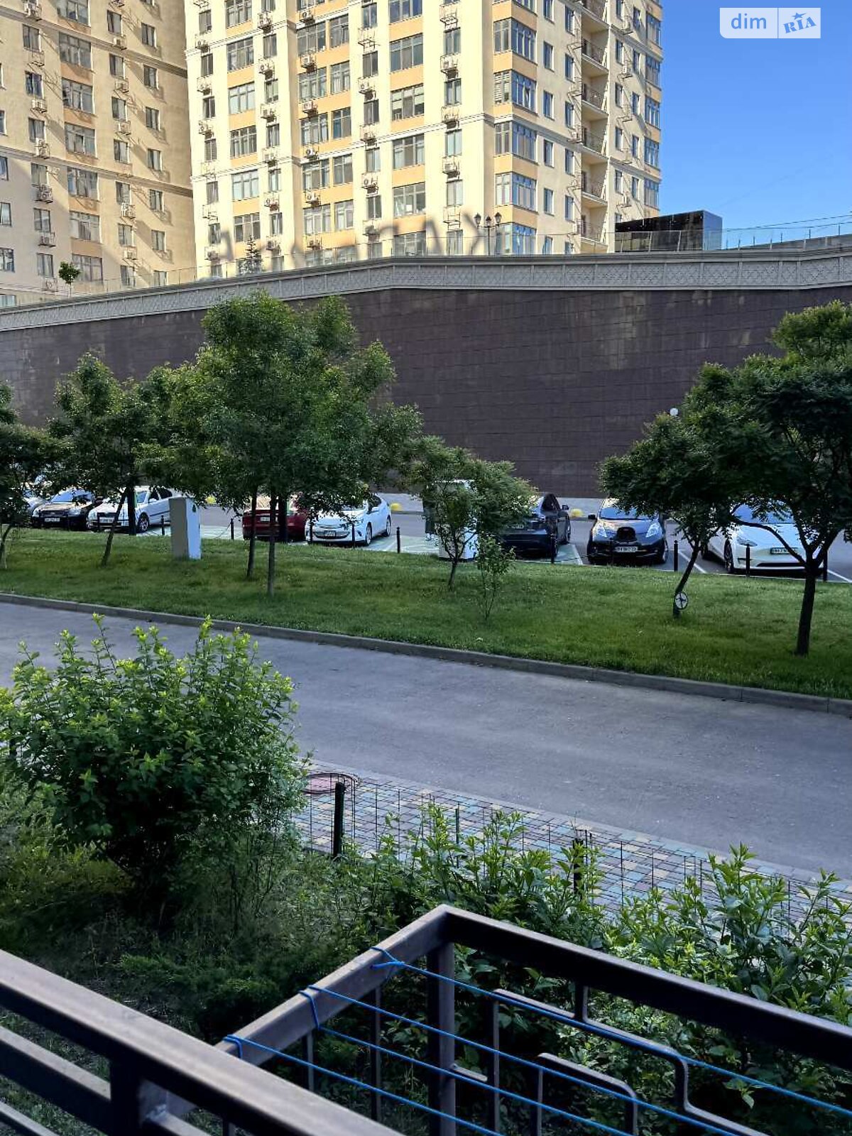 Продажа двухкомнатной квартиры в Одессе, на ул. Жемчужная, район Киевский фото 1 Продажа двухкомнатной квартиры в Одессе, на ул. Жемчужная, район Киевский фото 1
