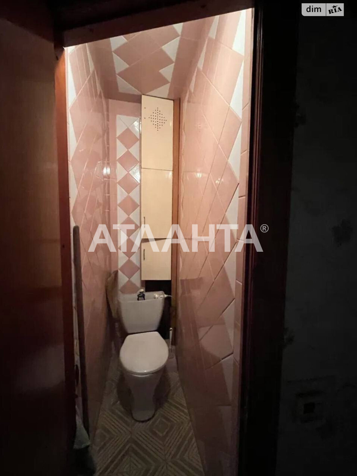 Продажа трехкомнатной квартиры в Одессе, на ул. Инглези, район Киевский фото 1 Продажа трехкомнатной квартиры в Одессе, на ул. Инглези, район Киевский фото 1