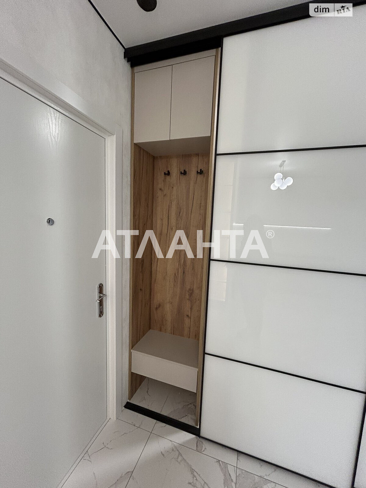 Продаж двокімнатної квартири в Одесі, на вул. Інглезі, район Київський фото 1 Продаж двокімнатної квартири в Одесі, на вул. Інглезі, район Київський фото 1