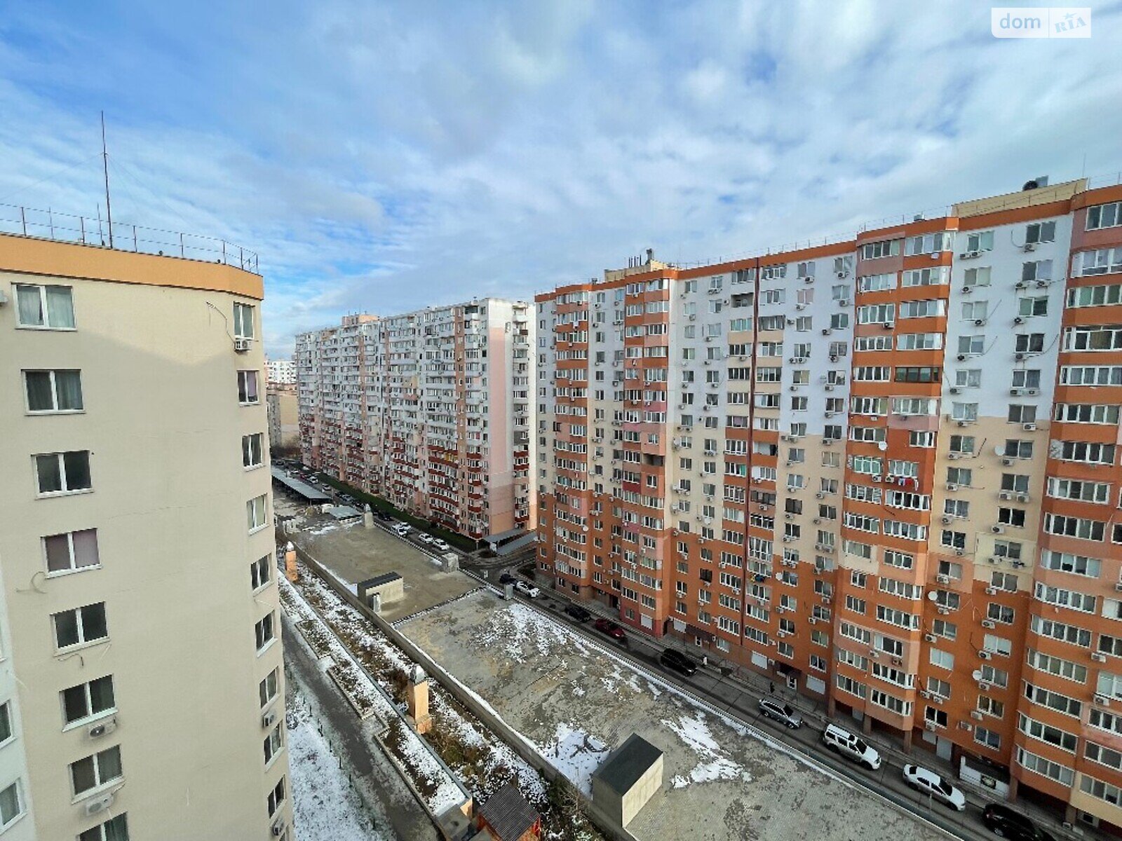 Продаж двокімнатної квартири в Одесі, на мас. Радужний 21, район Київський фото 1