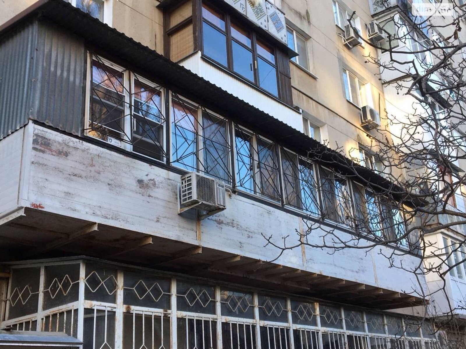 Продаж трикімнатної квартири в Одесі, на вул. Академіка Корольова, район Київський фото 1 Продаж трикімнатної квартири в Одесі, на вул. Академіка Корольова, район Київський фото 1