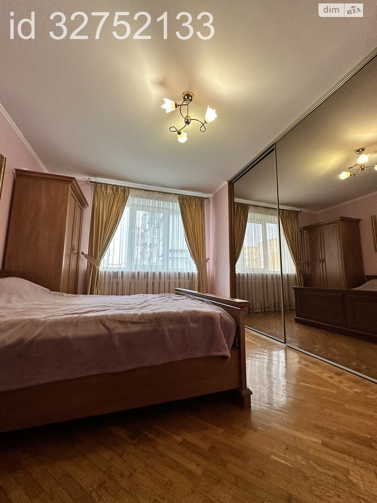 Продажа четырехкомнатной квартиры в Одессе, на ул. Академика Королева, район Киевский фото 1 Продажа четырехкомнатной квартиры в Одессе, на ул. Академика Королева, район Киевский фото 1