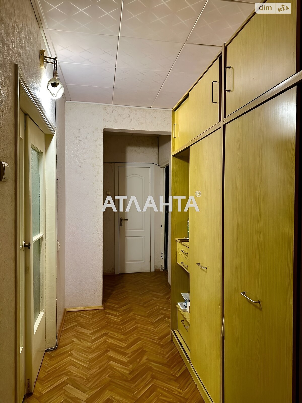 Продаж трикімнатної квартири в Одесі, на вул. Академіка Корольова, район Київський фото 1 Продаж трикімнатної квартири в Одесі, на вул. Академіка Корольова, район Київський фото 1