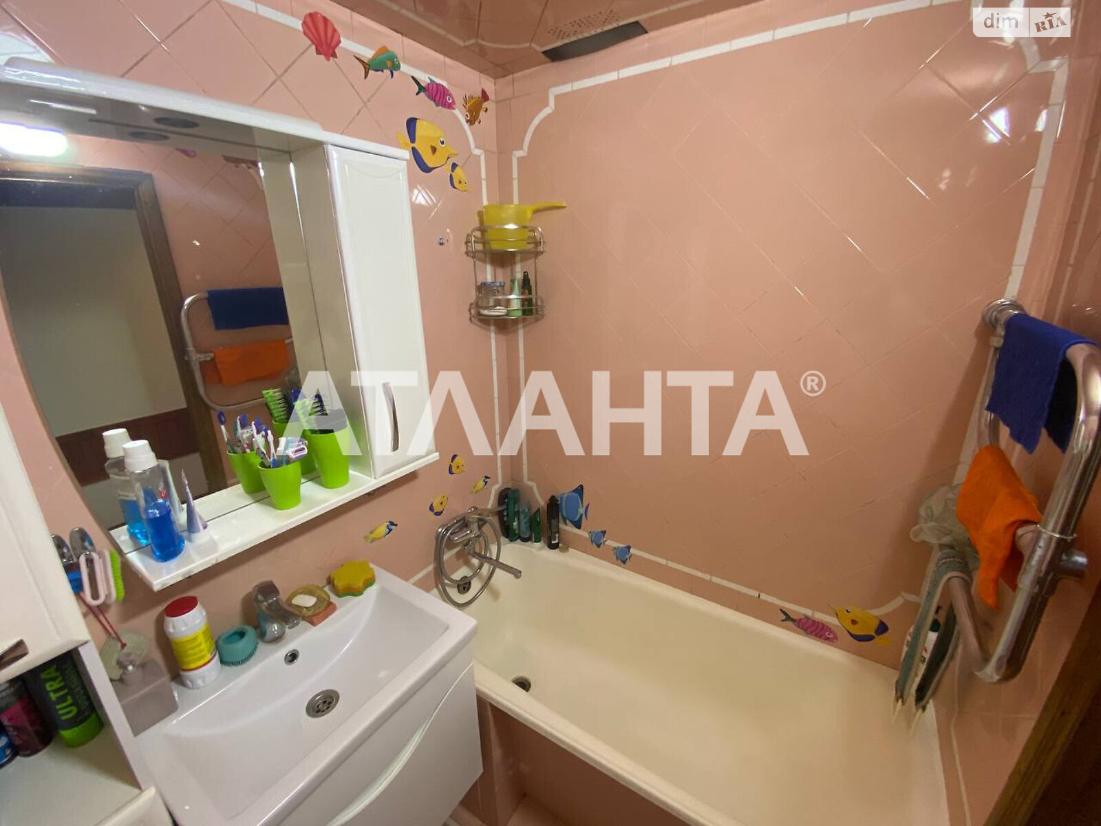 Продажа трехкомнатной квартиры в Одессе, на ул. Евгения Чикаленко, район Киевский фото 1 Продажа трехкомнатной квартиры в Одессе, на ул. Евгения Чикаленко, район Киевский фото 1