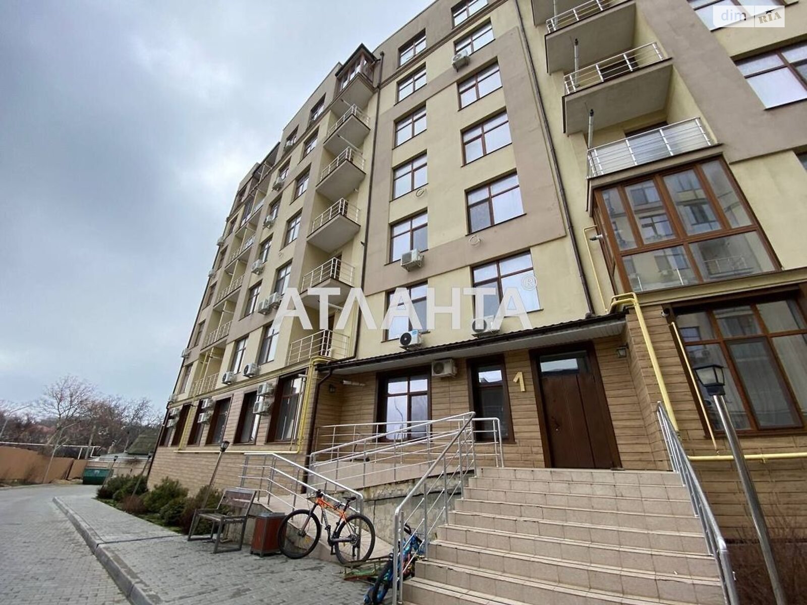 Продажа однокомнатной квартиры в Одессе, на ул. Долгая 1А, район Киевский фото 1