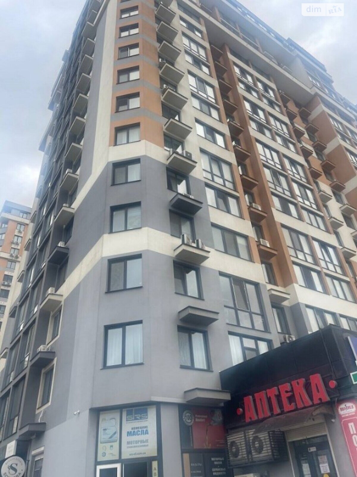 Продажа трехкомнатной квартиры в Одессе, на просп. Небесной Сотни, район Киевский фото 1 Продажа трехкомнатной квартиры в Одессе, на просп. Небесной Сотни, район Киевский фото 1