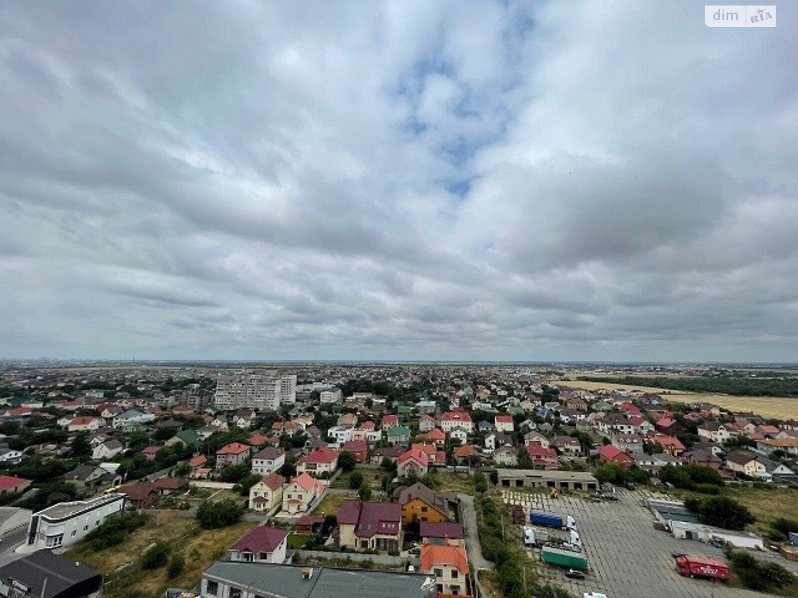 Продажа трехкомнатной квартиры в Одессе, на просп. Небесной Сотни, район Киевский фото 1 Продажа трехкомнатной квартиры в Одессе, на просп. Небесной Сотни, район Киевский фото 1