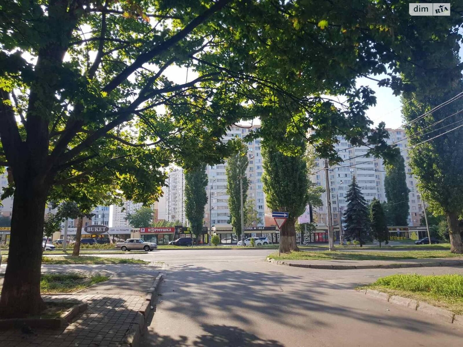 Продаж трикімнатної квартири в Одесі, на просп. Небесної Сотні, район Київський фото 1