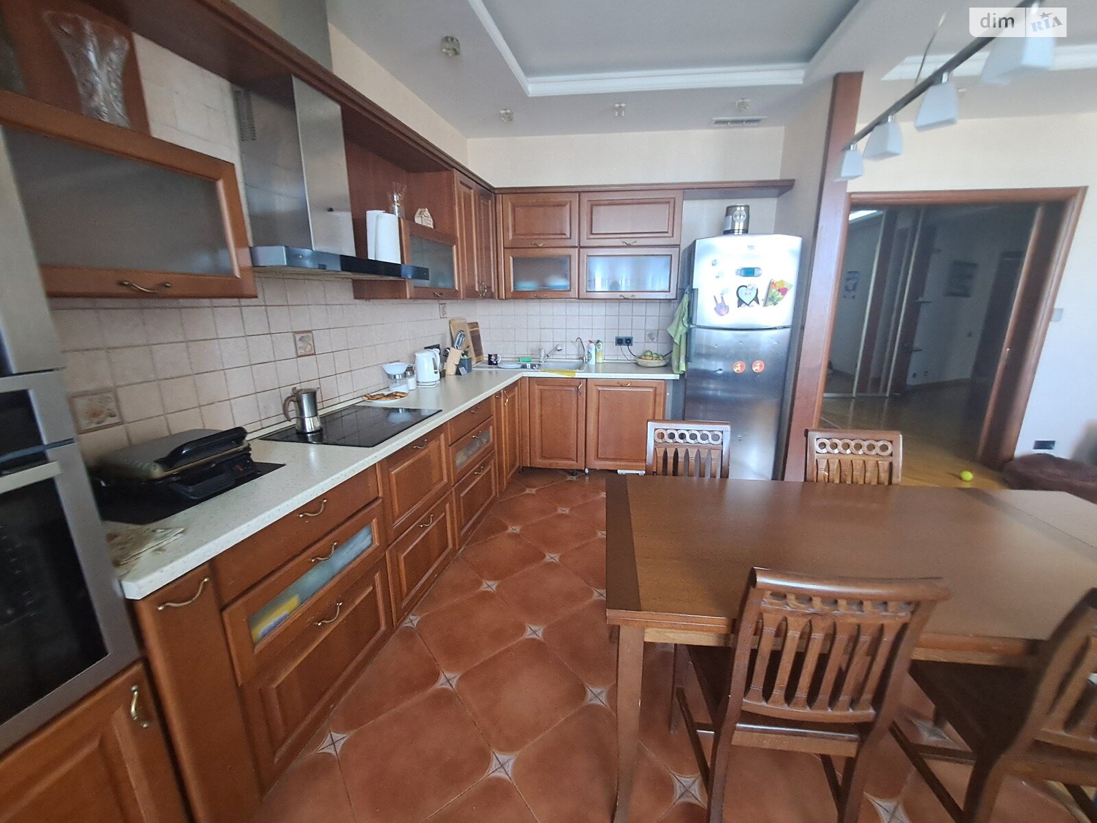 Продажа трехкомнатной квартиры в Одессе, на дор. Фонтанская, район Киевский фото 1 Продажа трехкомнатной квартиры в Одессе, на дор. Фонтанская, район Киевский фото 1