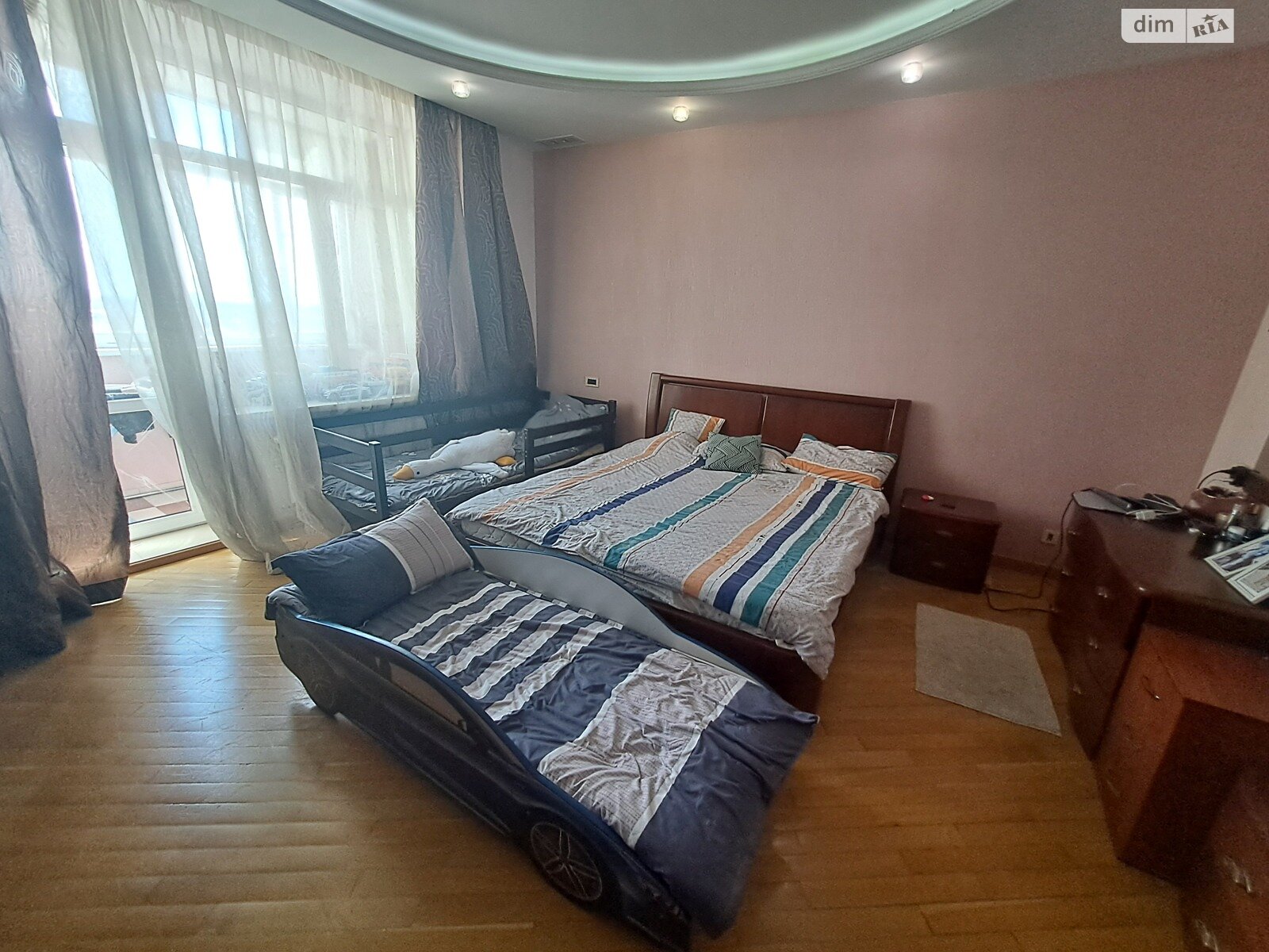 Продажа трехкомнатной квартиры в Одессе, на дор. Фонтанская, район Киевский фото 1 Продажа трехкомнатной квартиры в Одессе, на дор. Фонтанская, район Киевский фото 1