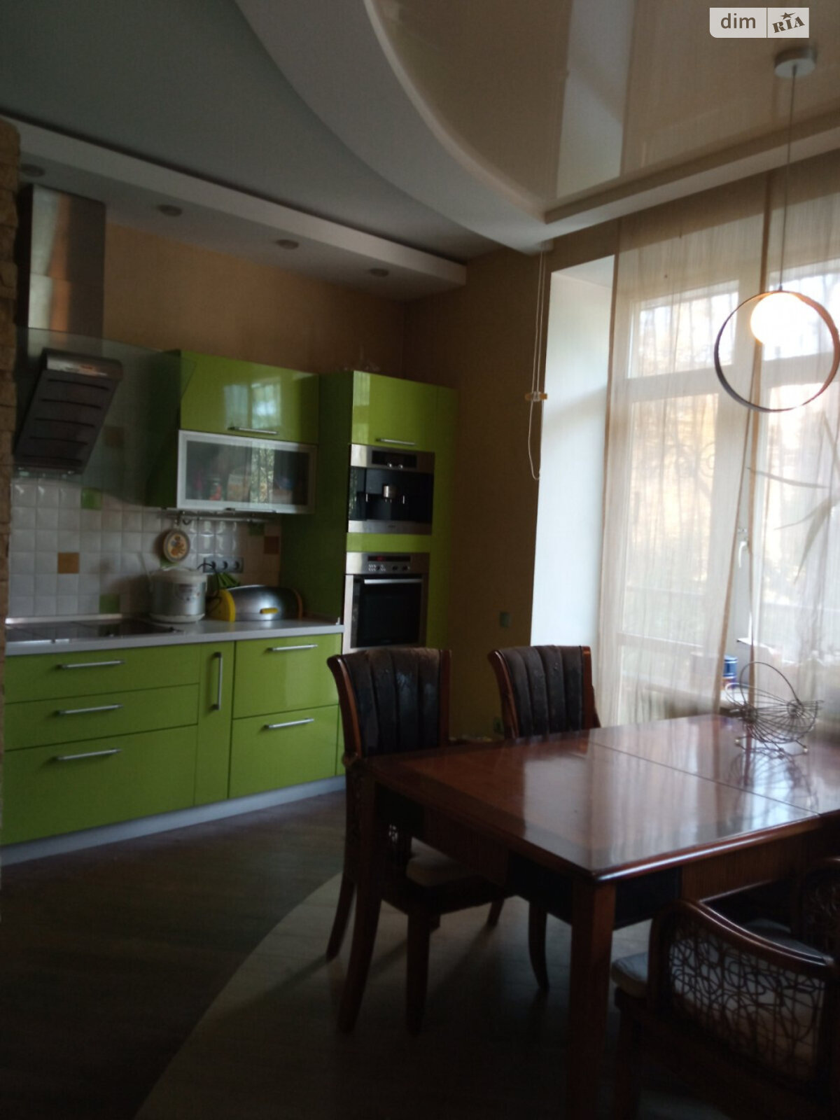 Продажа трехкомнатной квартиры в Одессе, на дор. Фонтанская, район Киевский фото 1 Продажа трехкомнатной квартиры в Одессе, на дор. Фонтанская, район Киевский фото 1