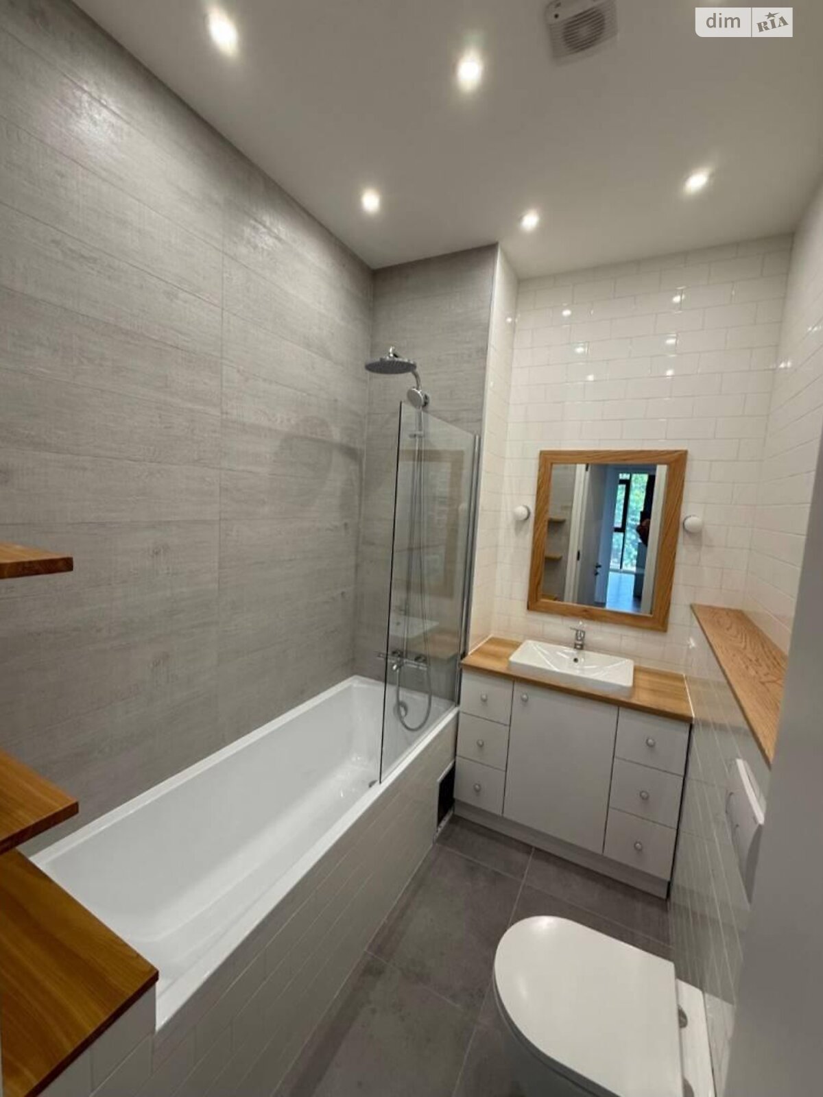 Продажа трехкомнатной квартиры в Одессе, на дор. Фонтанская, район Киевский фото 1