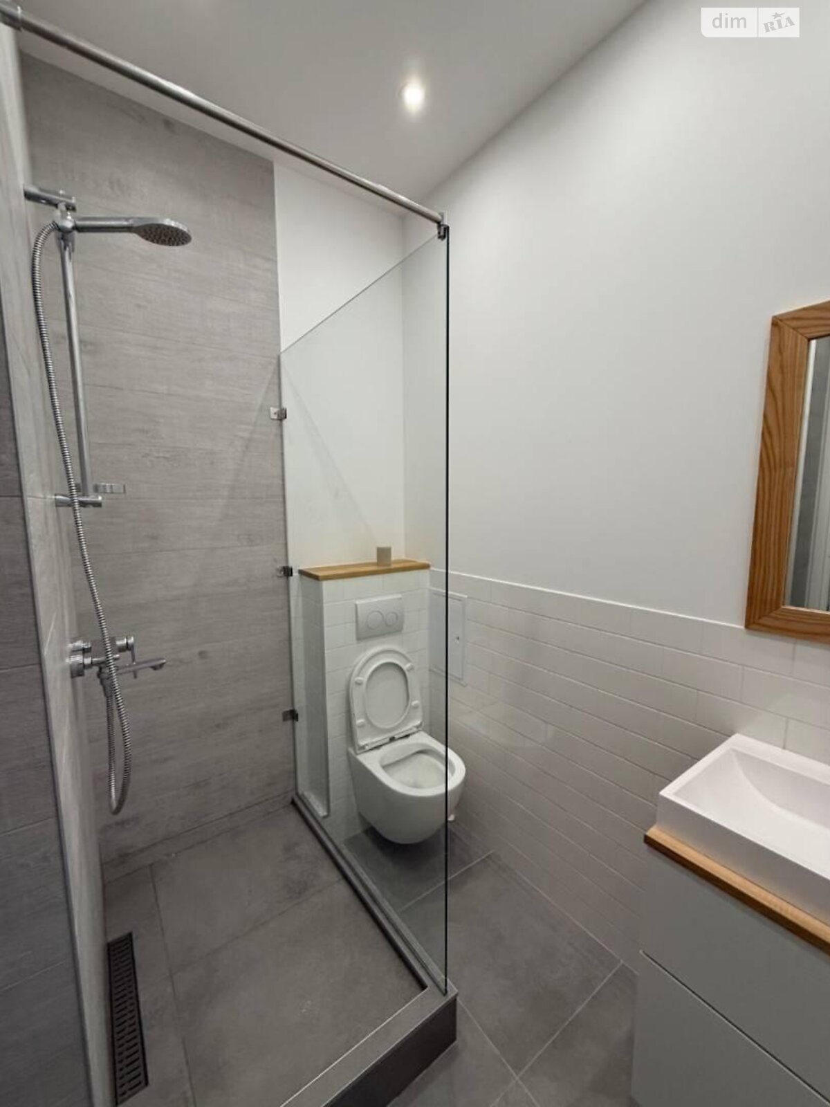 Продажа трехкомнатной квартиры в Одессе, на дор. Фонтанская, район Киевский фото 1