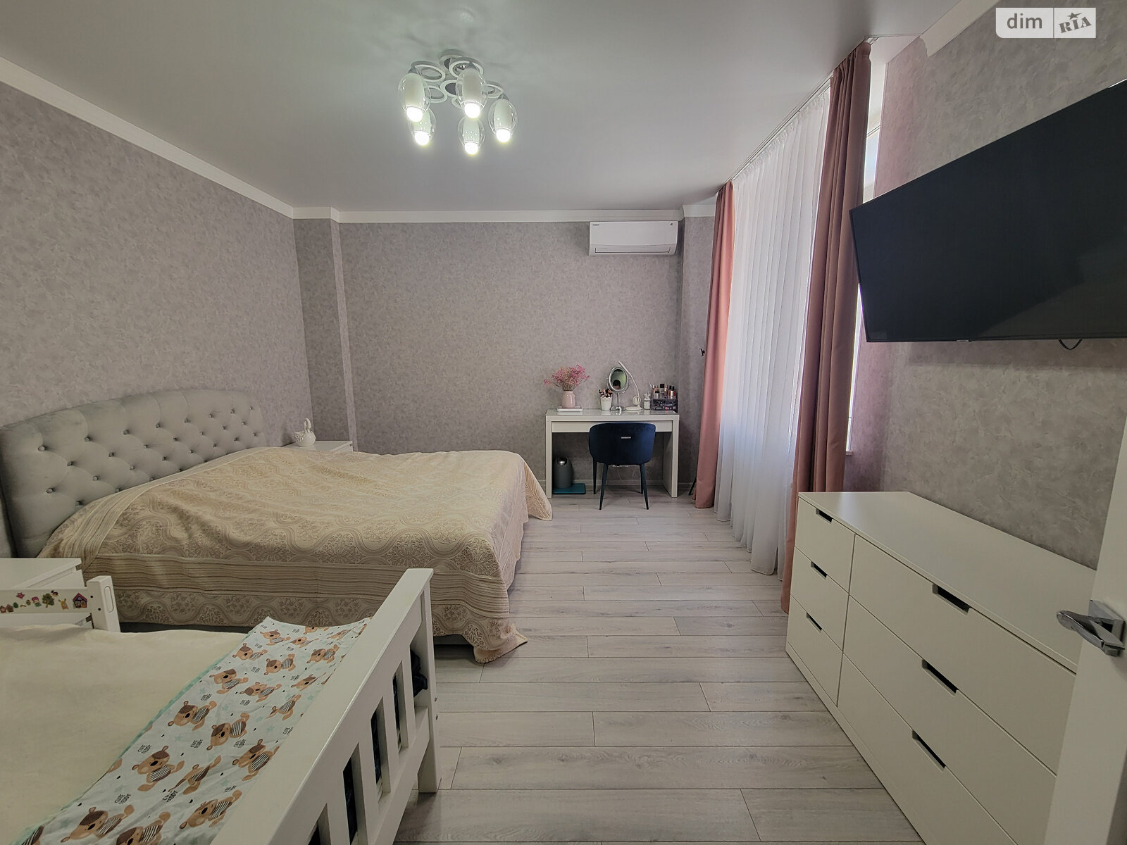 Продажа трехкомнатной квартиры в Одессе, на ул. Жаботинского 56А, район Киевский фото 1 Продажа трехкомнатной квартиры в Одессе, на ул. Жаботинского 56А, район Киевский фото 1