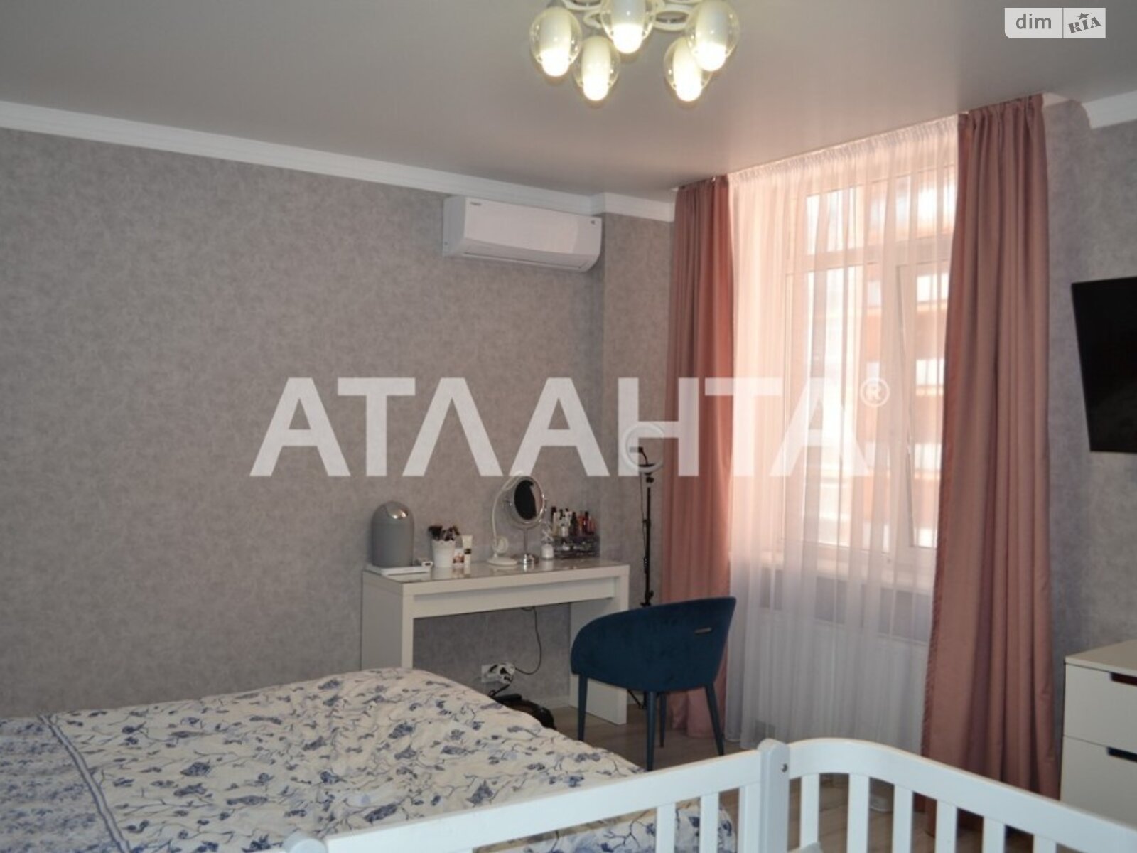 Продажа трехкомнатной квартиры в Одессе, на ул. Жаботинского, район Киевский фото 1