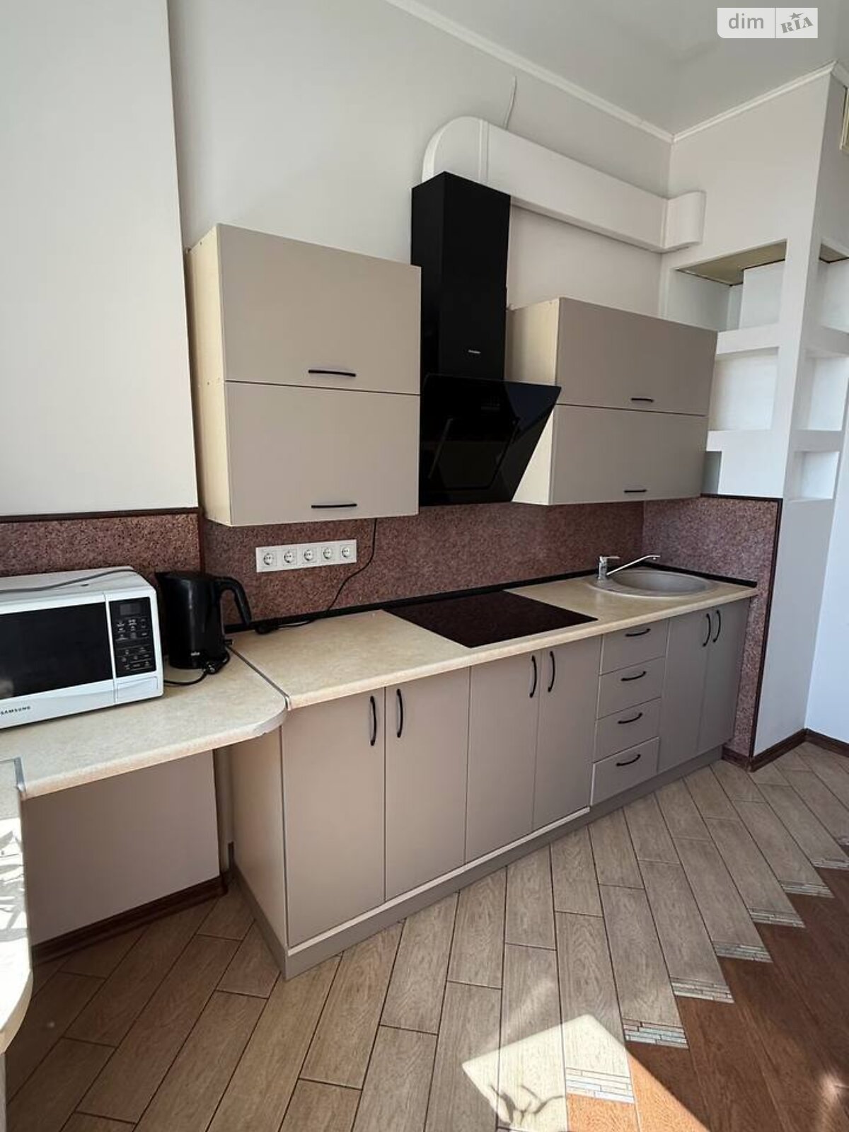 Продаж однокімнатної квартири в Одесі, на вул. Перлинна 5, фото 1 Продаж однокімнатної квартири в Одесі, на вул. Перлинна 5, фото 1