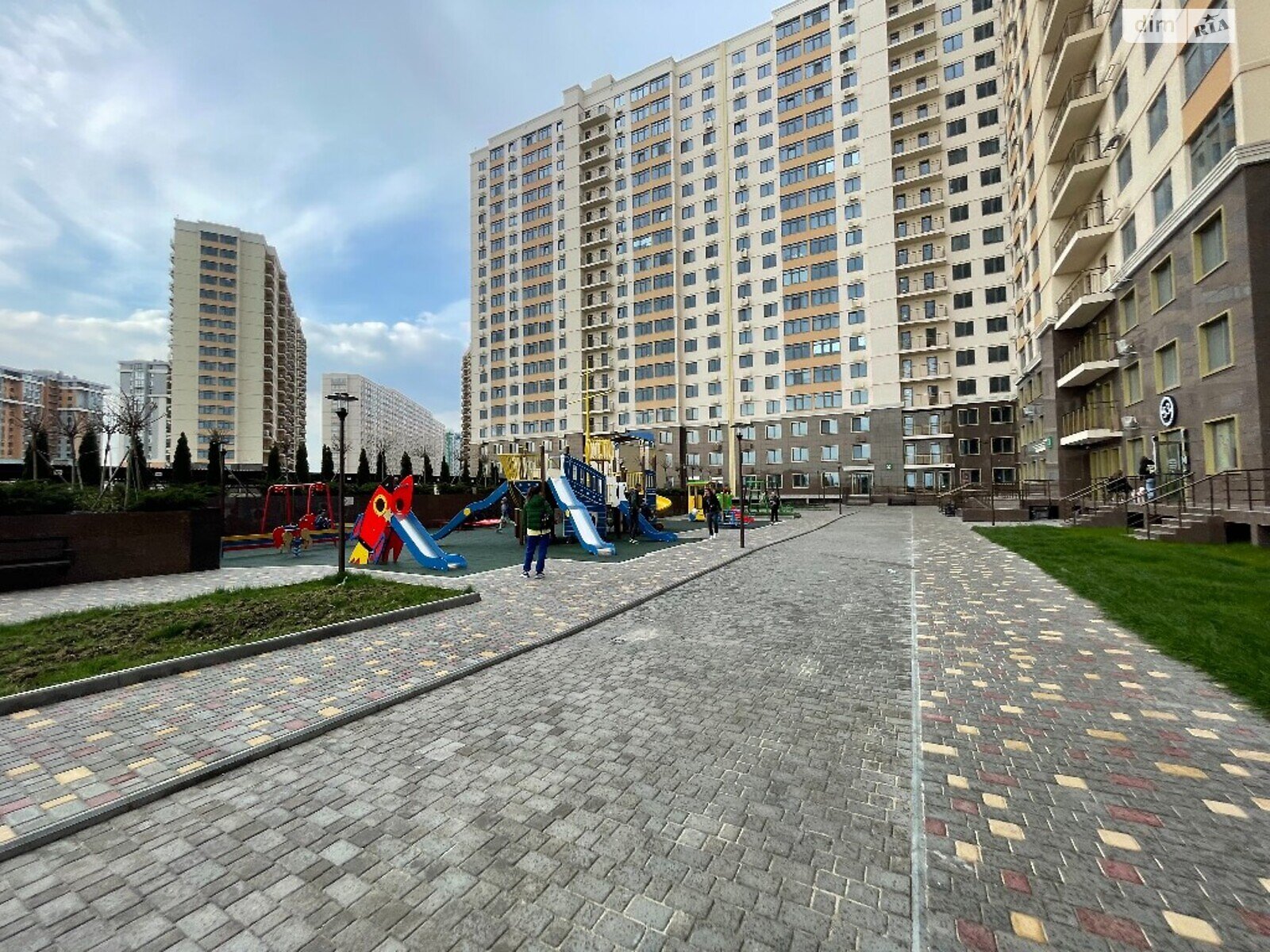 Продаж двокімнатної квартири в Одесі, на вул. Перлинна 8, район Київський фото 1